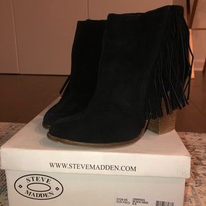 Steve Madden fringe suede booties